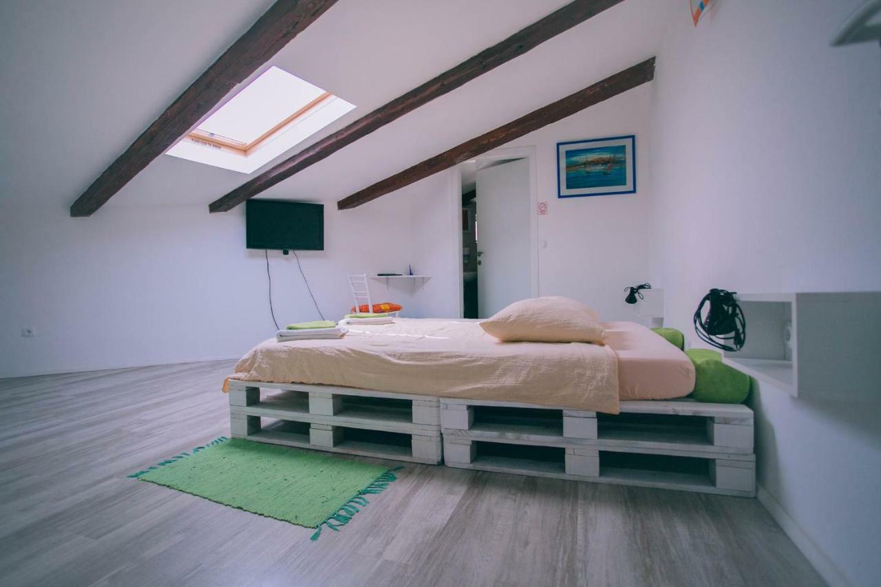 Hostel Mare ชิเบนิก ภายนอก รูปภาพ