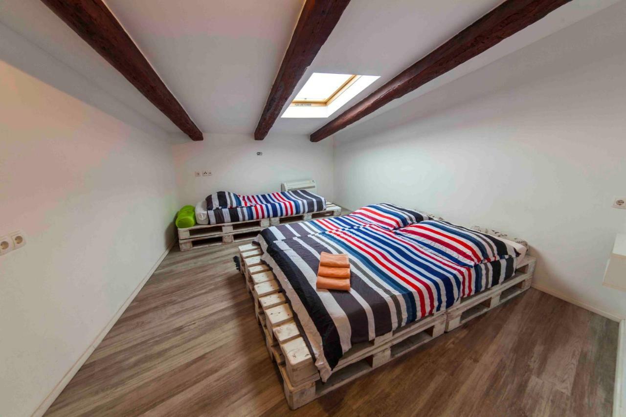 Hostel Mare ชิเบนิก ภายนอก รูปภาพ